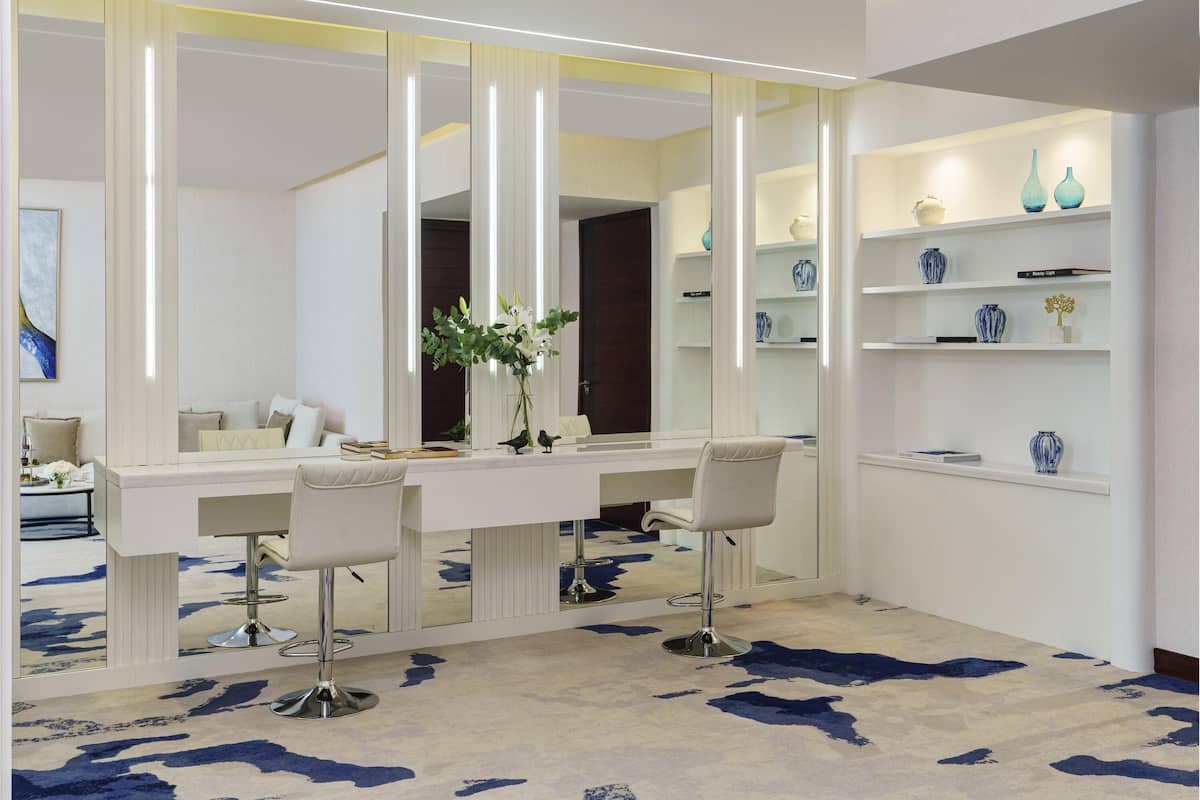 Fairmont Gold, Suíte, para fumantes | Roupas de cama antialérgicas, frigobar, cofres nos quartos, escrivaninha