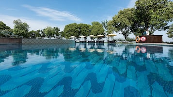 Indoor pool, outdoor pool