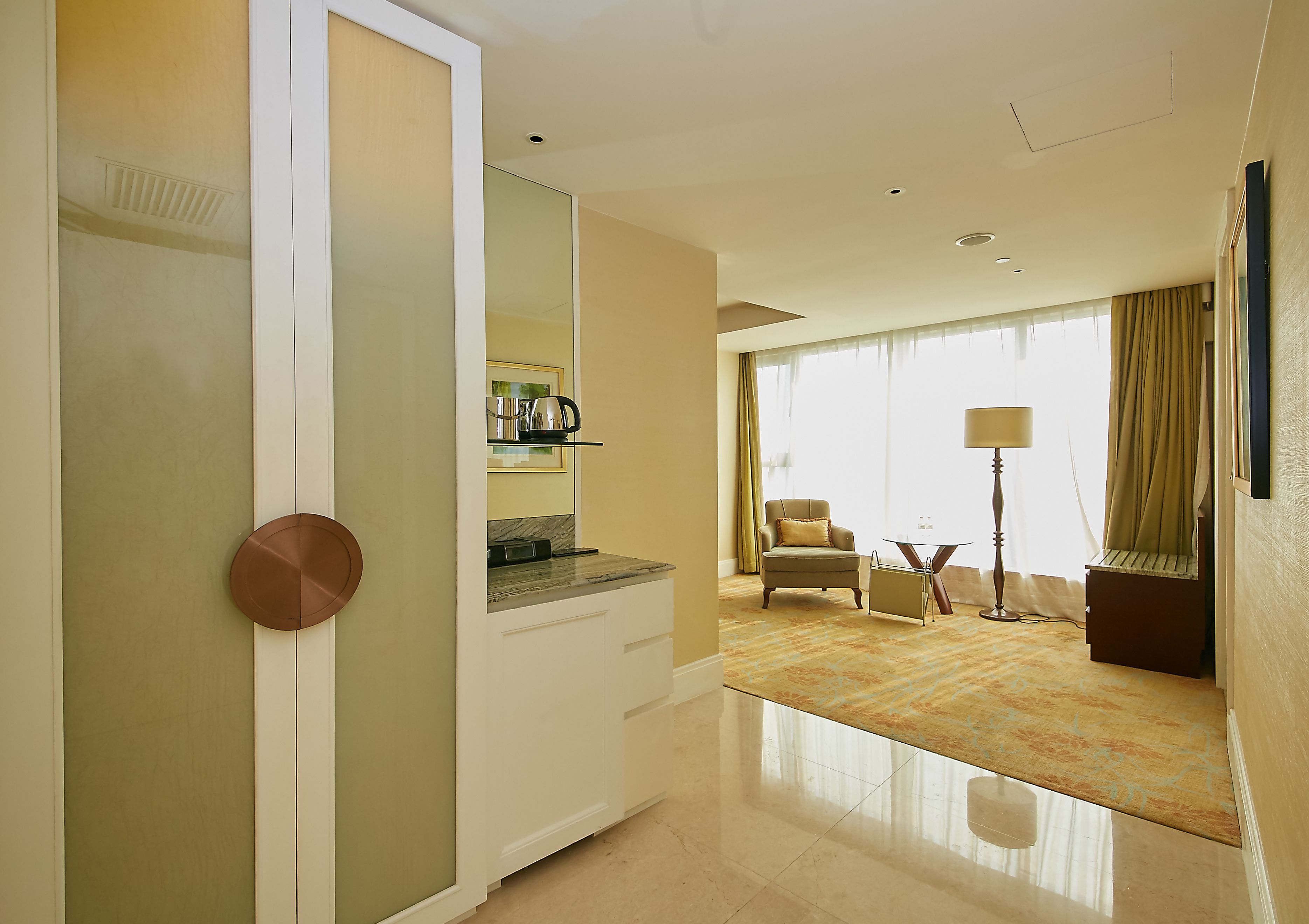 42-inch lcd tv with cable channels, tv, dvd player