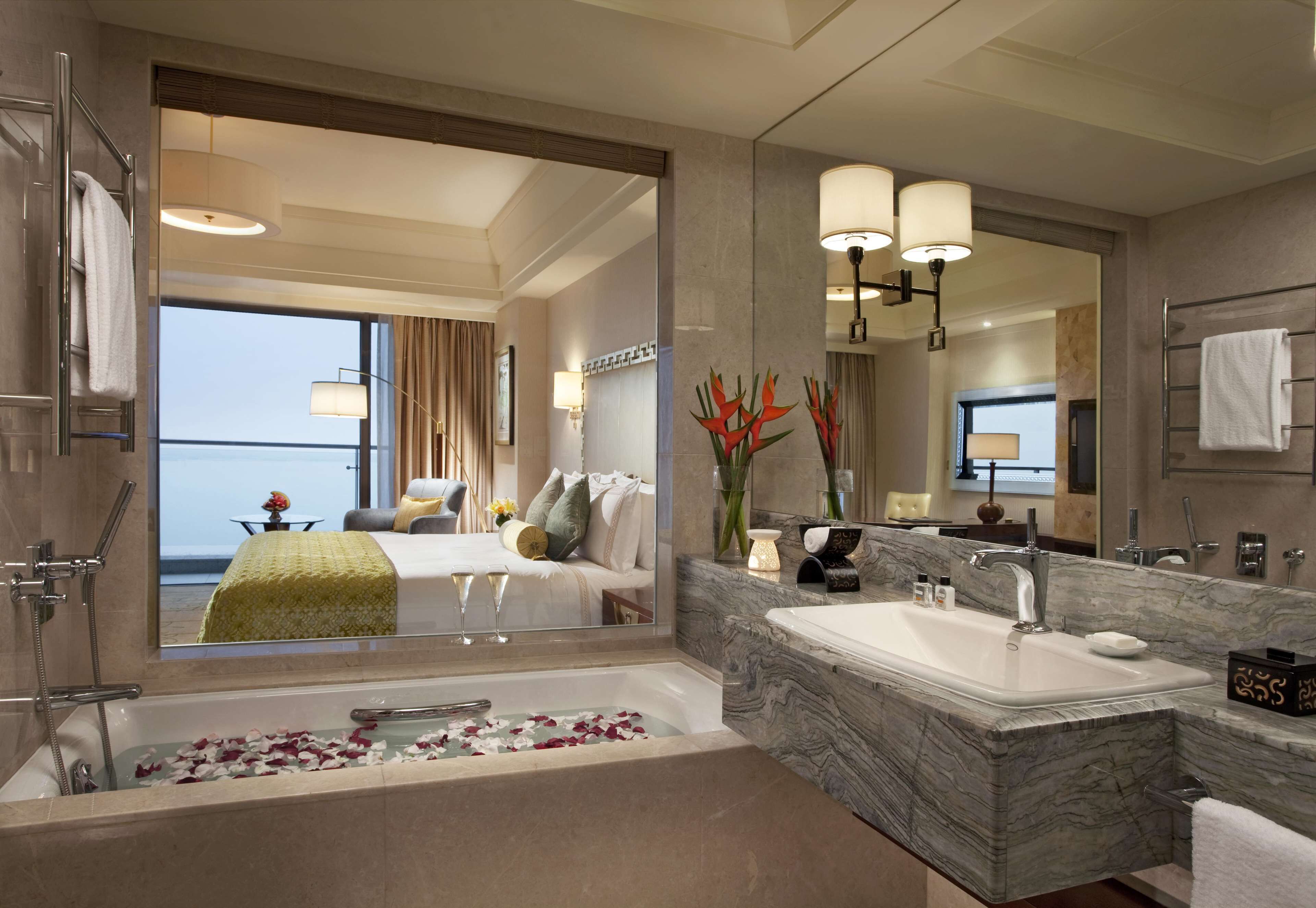 1 bedroom, premium bedding, select comfort beds, minibar