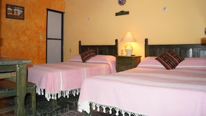 Standard Room, 2 Double Beds | WiFi (free) - Casa Xochimilco (Oaxaca)