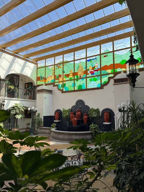 Terrace/patio - Hotel Arcada (San Miguel de Allende)