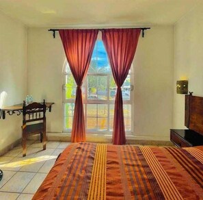 Basic Room | Internet, bed sheets
