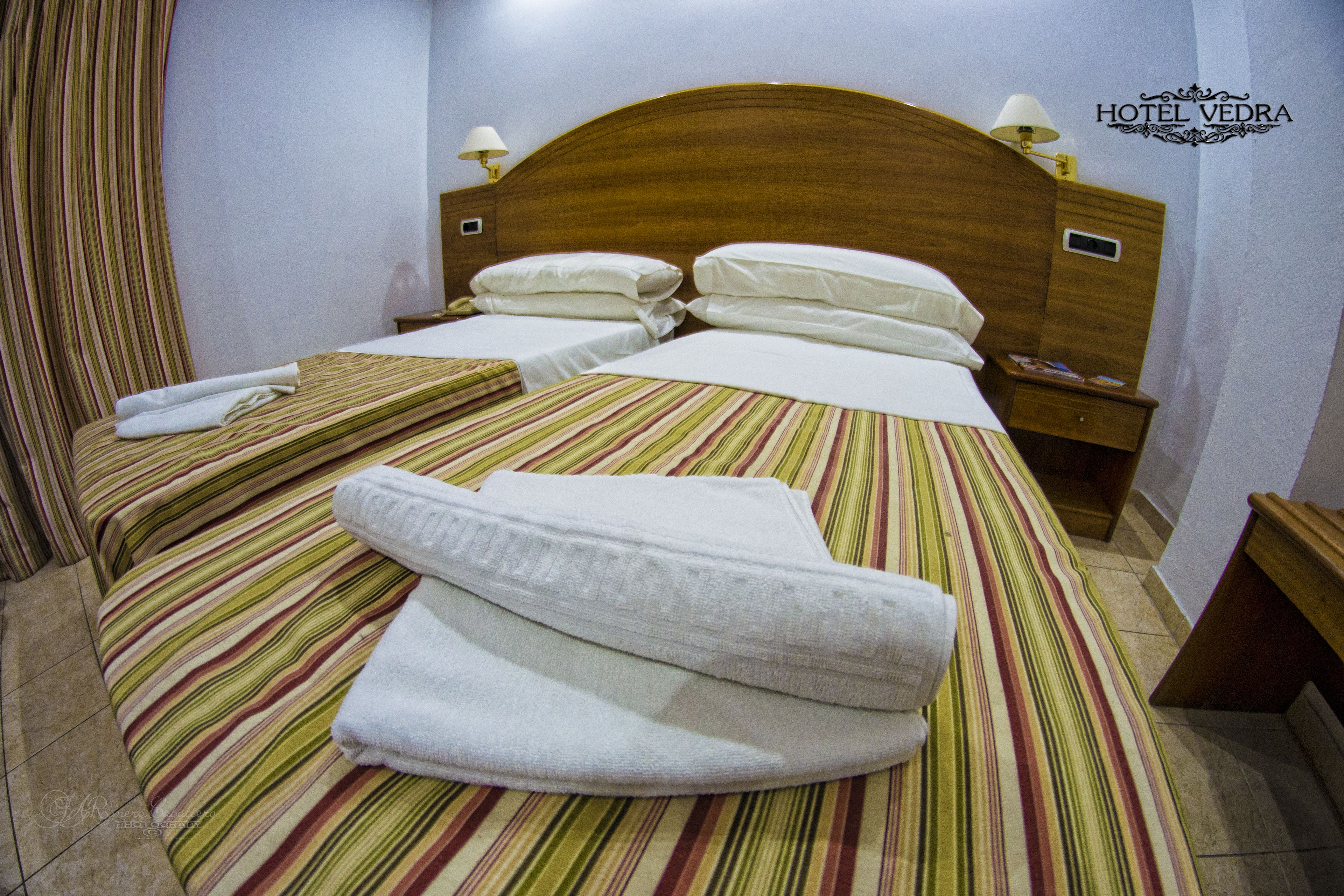 double room | desk, free wifi, bed sheets