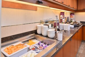 Free daily buffet breakfast