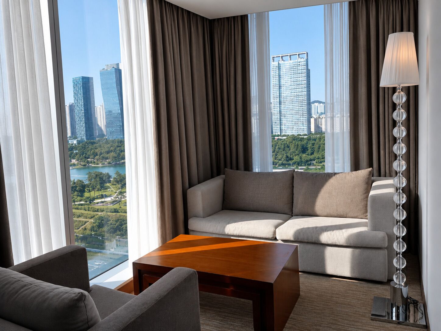 Junior Suite, 1 King Bed, Non Smoking, Park View | Premium bedding, minibar (some free items), in-room safe, desk