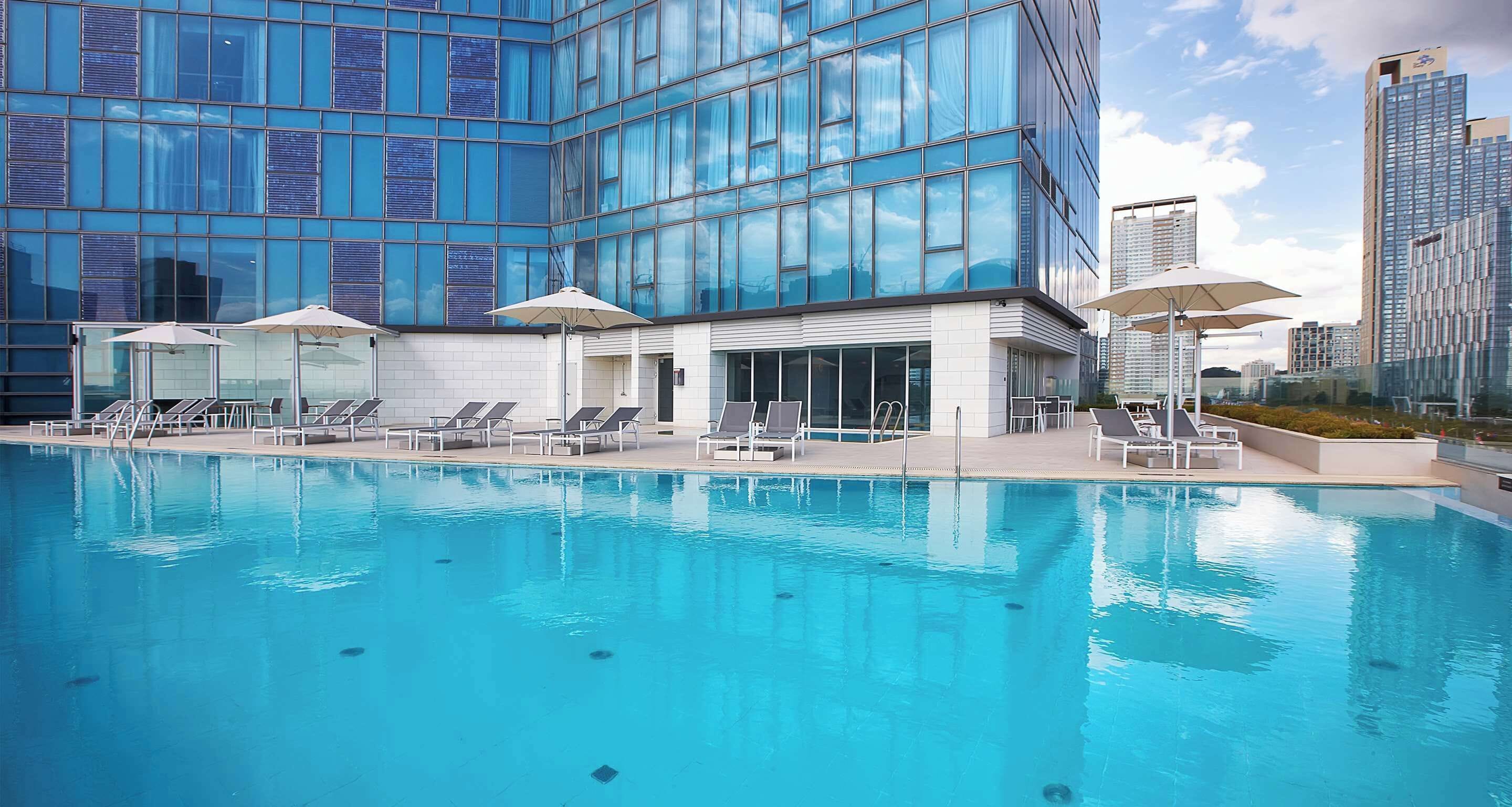 indoor pool, seasonal outdoor pool