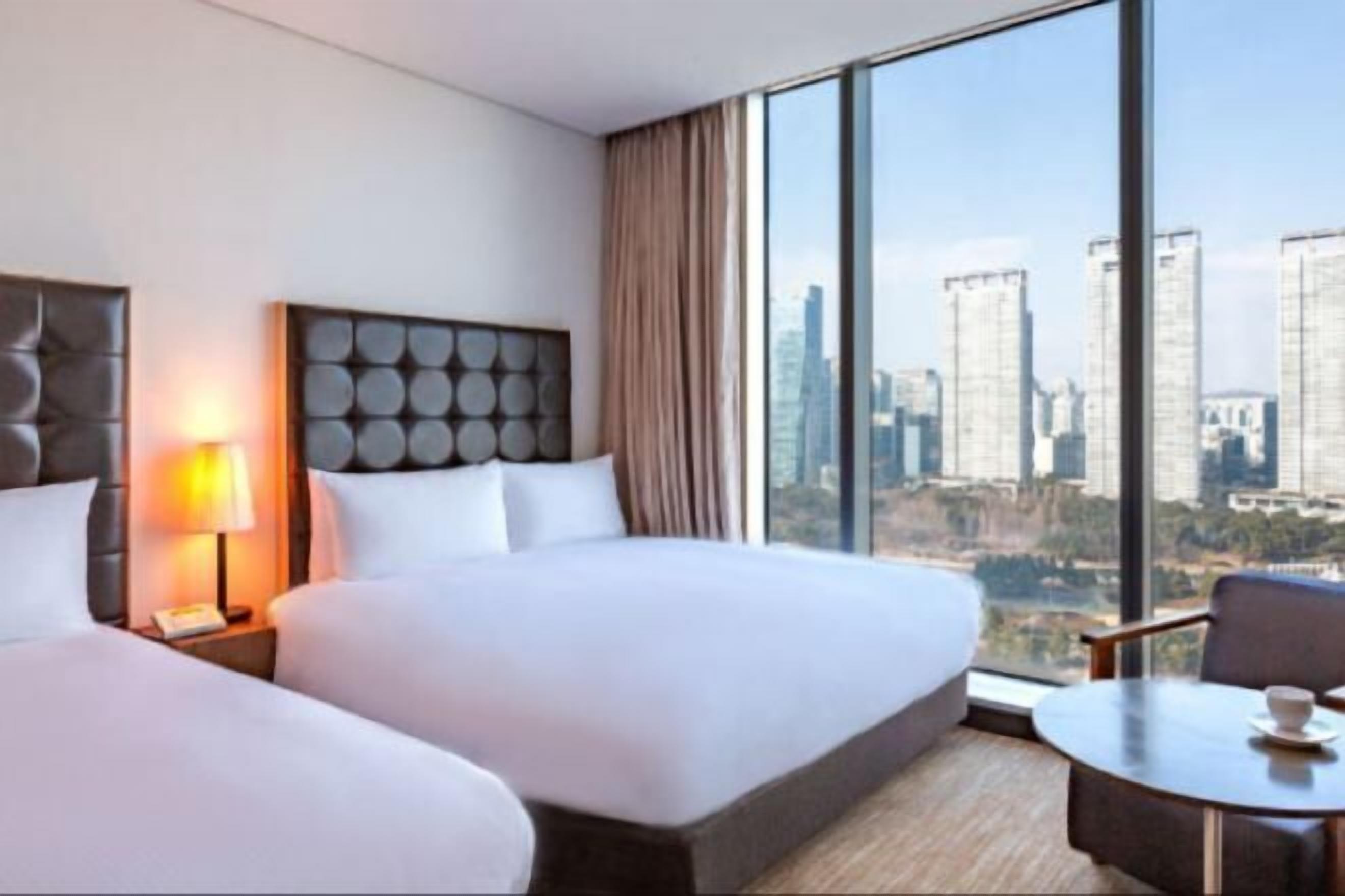 Literie de qualité supérieure, mini-bar avec articles gratuits