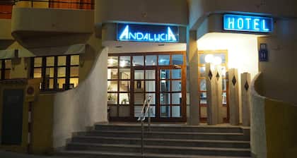 Hotel AndalucĂa