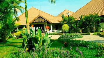 Bagian depan properti