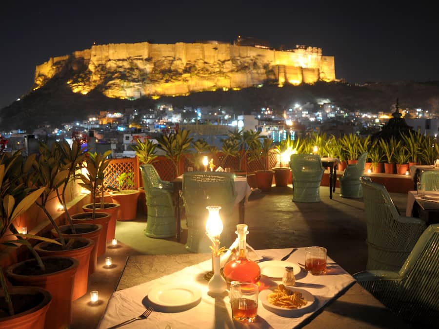 Breakfast, lunch, brunch served; vegetarian cuisine