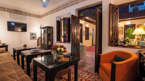 Lobby lounge - Riad Aubrac (Marrakech)