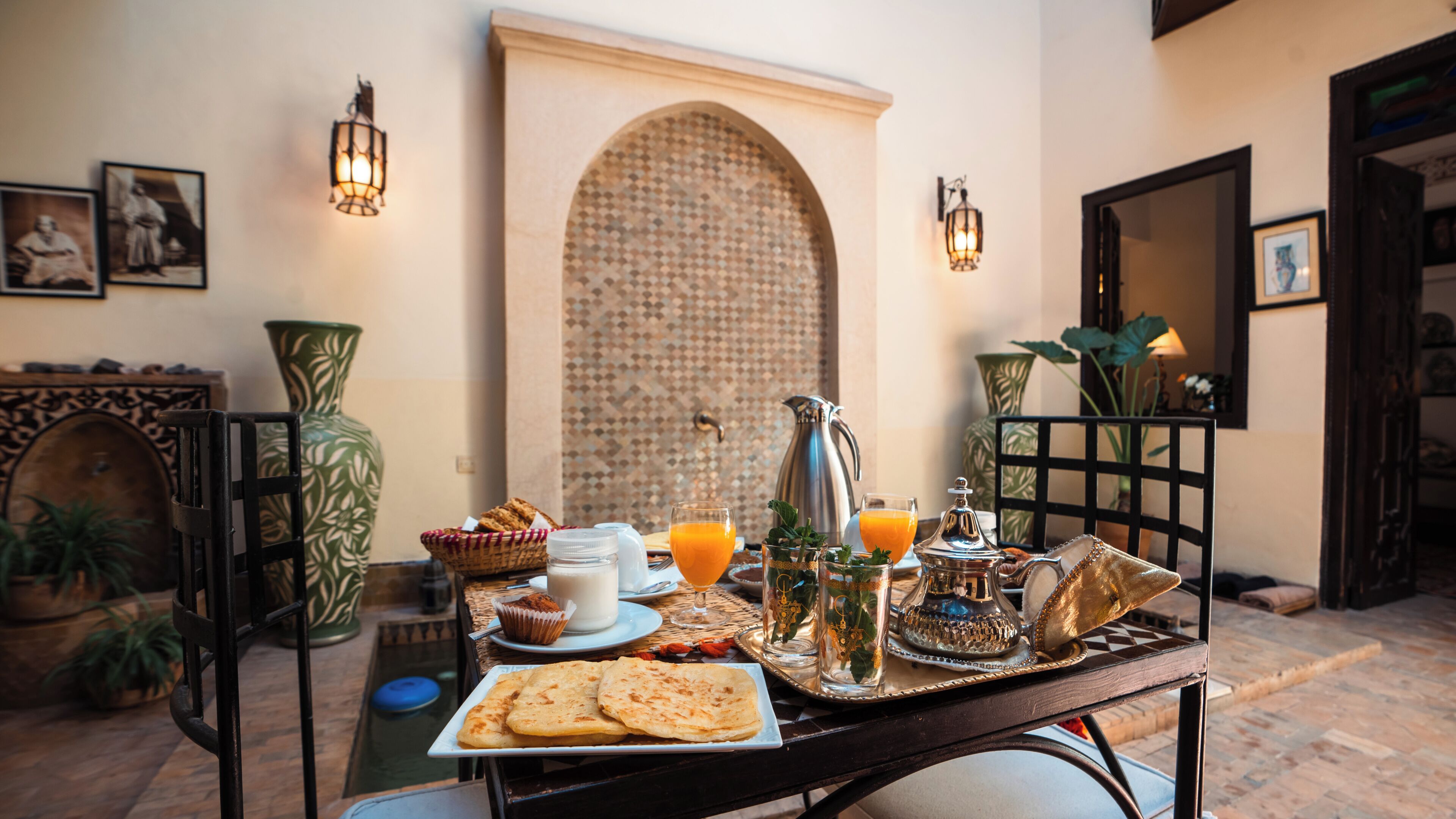Free daily full breakfast