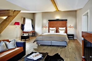 Egyptian cotton sheets, premium bedding, minibar, in-room safe - Hotel Barbarahof Kaprun -  Adults Only (Kaprun)