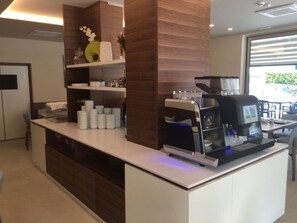 Desayuno continental incluido todos los días