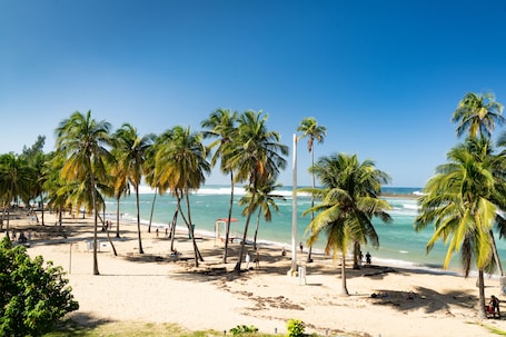 Beach nearby, free beach shuttle, beach towels