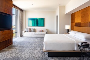 Suite, 1 Bedroom, Bay View | Egyptian cotton sheets, premium bedding, pillow-top beds, in-room safe - Sheraton Puerto Rico Resort & Casino (San Juan)