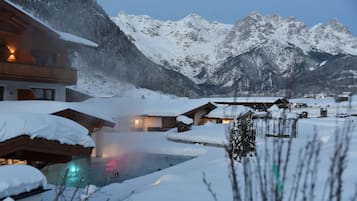 Fassade der Unterkunft – Abend/Nacht
