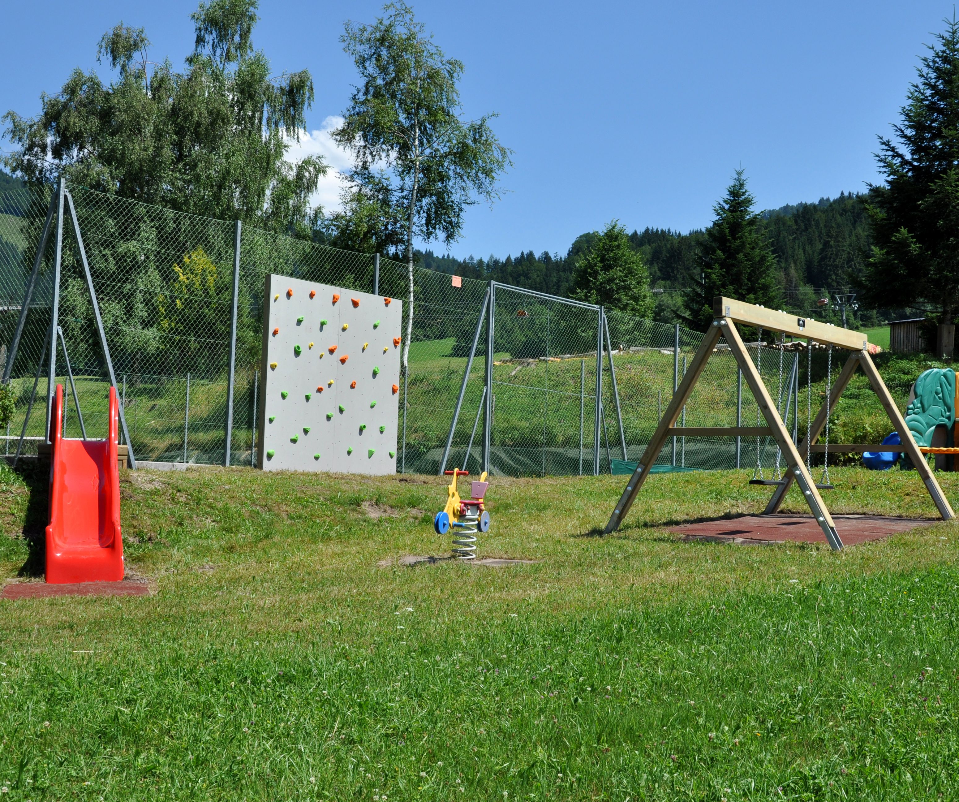 children’s play area – outdoor