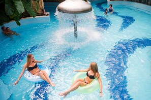 Indoor pool, outdoor pool - Aquaticum Debrecen Thermal and Wellness Hotel (Debrecen)