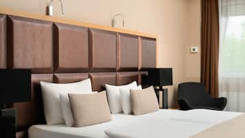 Doppelzimmer | Allergikerbettwaren, Minibar, Zimmersafe, Schreibtisch