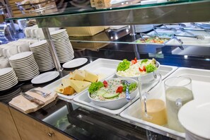 Breakfast area - Aquaticum Debrecen Thermal and Wellness Hotel (Debrecen)