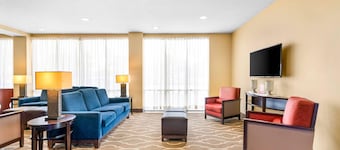 Comfort Suites Orlando International Airport