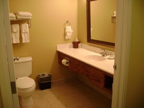 Bathroom - GrandStay Hotel & Suites (Pipestone)