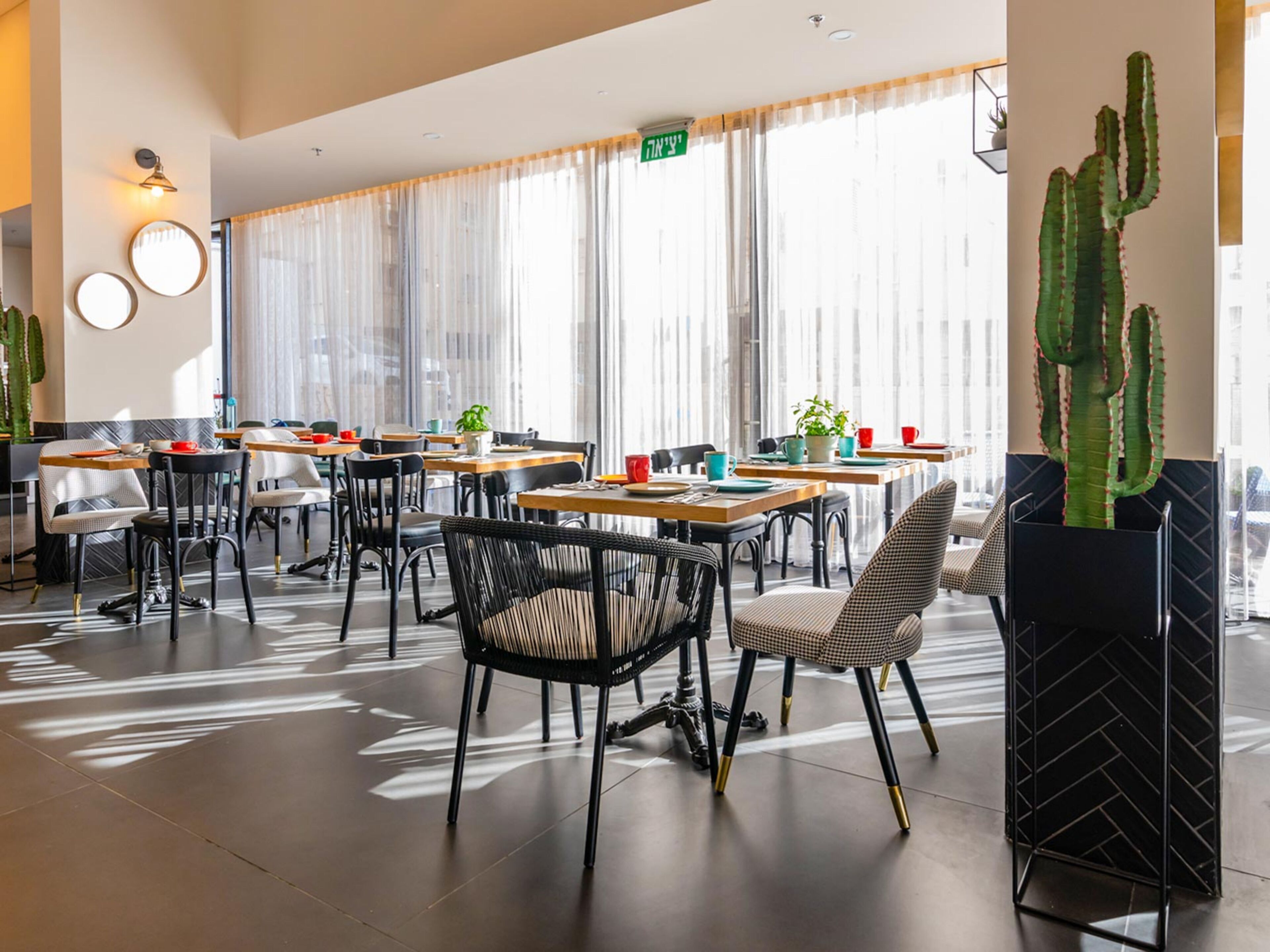 Dagelijks ontbijtbuffet (ILS 60 per persoon)