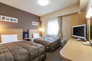 Standard Twin Room, 2 Twin Beds, Non Smoking | Premium bedding, desk, blackout drapes, iron/ironing board - Comfort Hotel Obihiro (Obihiro)