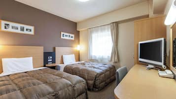 Ropa de cama de alta calidad, escritorio y cortinas blackout