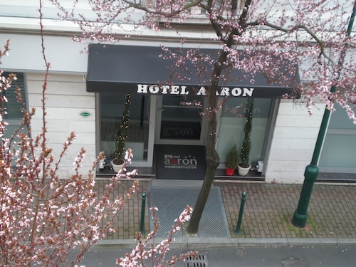 Hotel Aaron