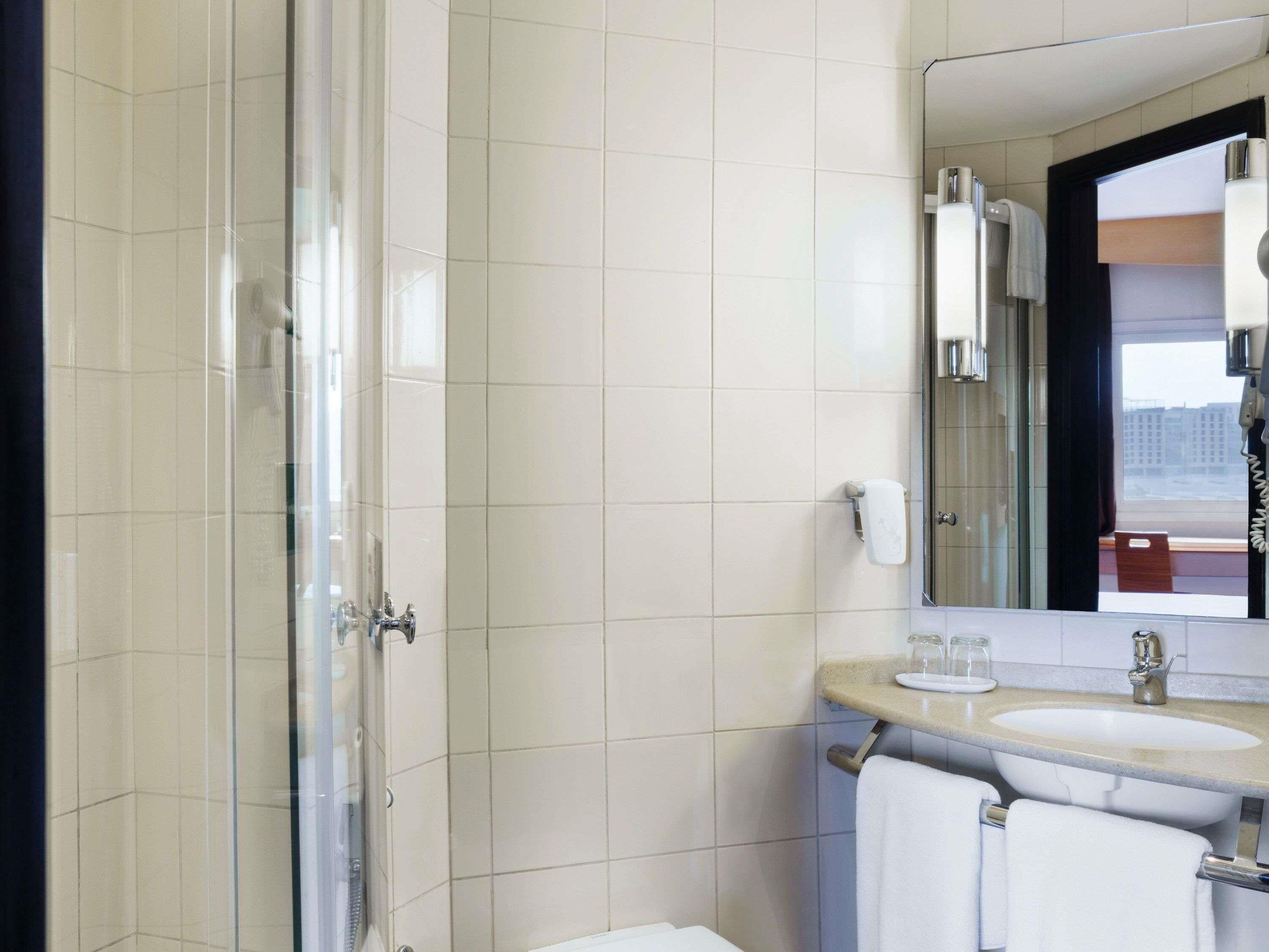 Premium Room | Premium bedding, minibar, in-room safe, desk