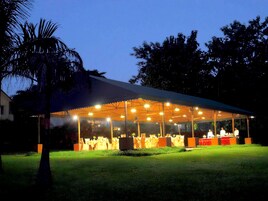 야외 연회 공간