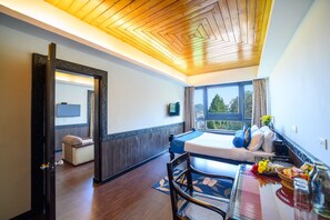 客房 | 1 間睡房、高級寢具、房內夾萬、書桌