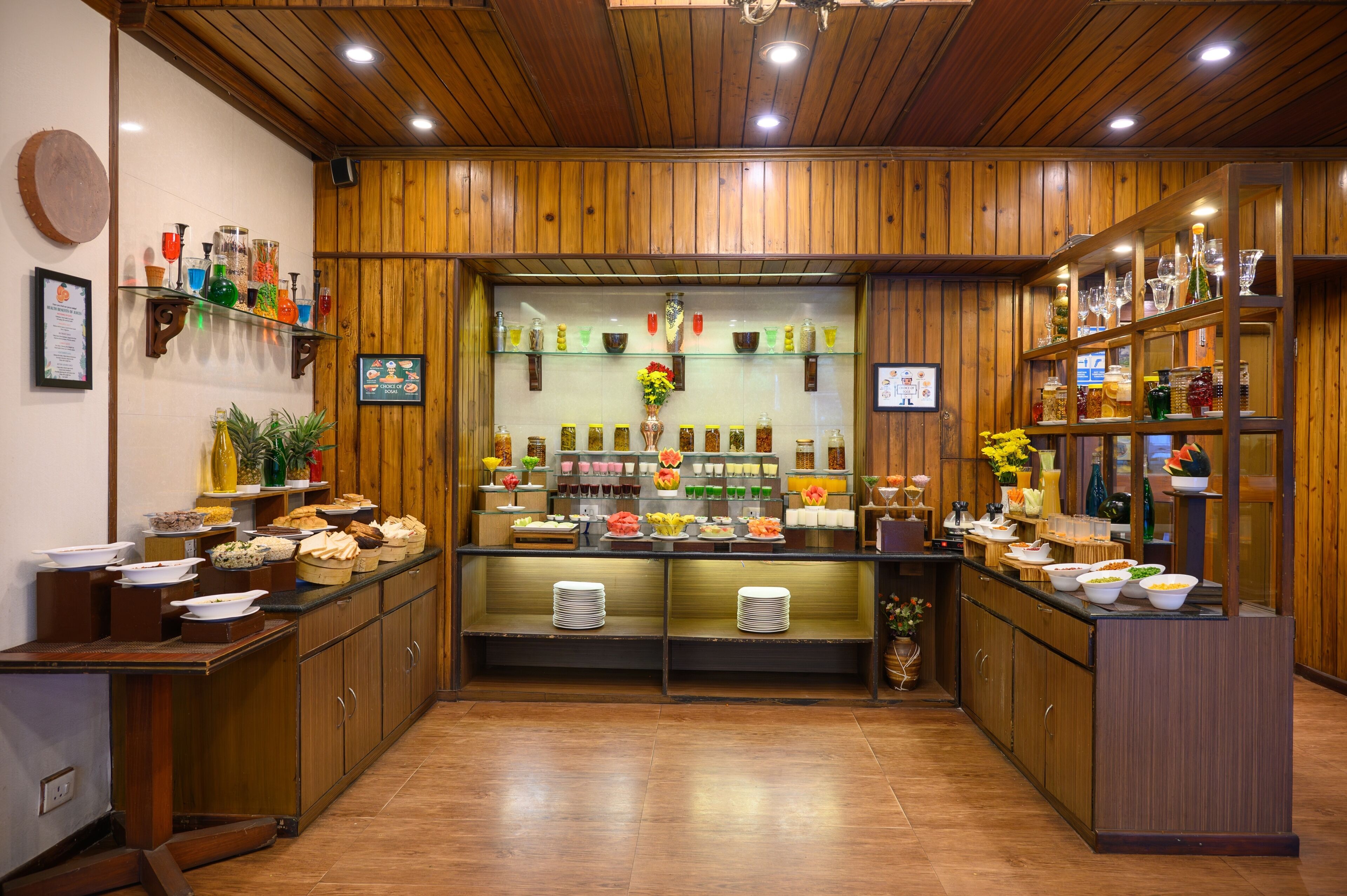 breakfast, lunch, dinner served; local cuisine, garden views