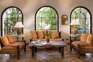 Sala de estar en el lobby