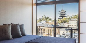 In-room safe, individually decorated, individually furnished - Asukasou (Nara)