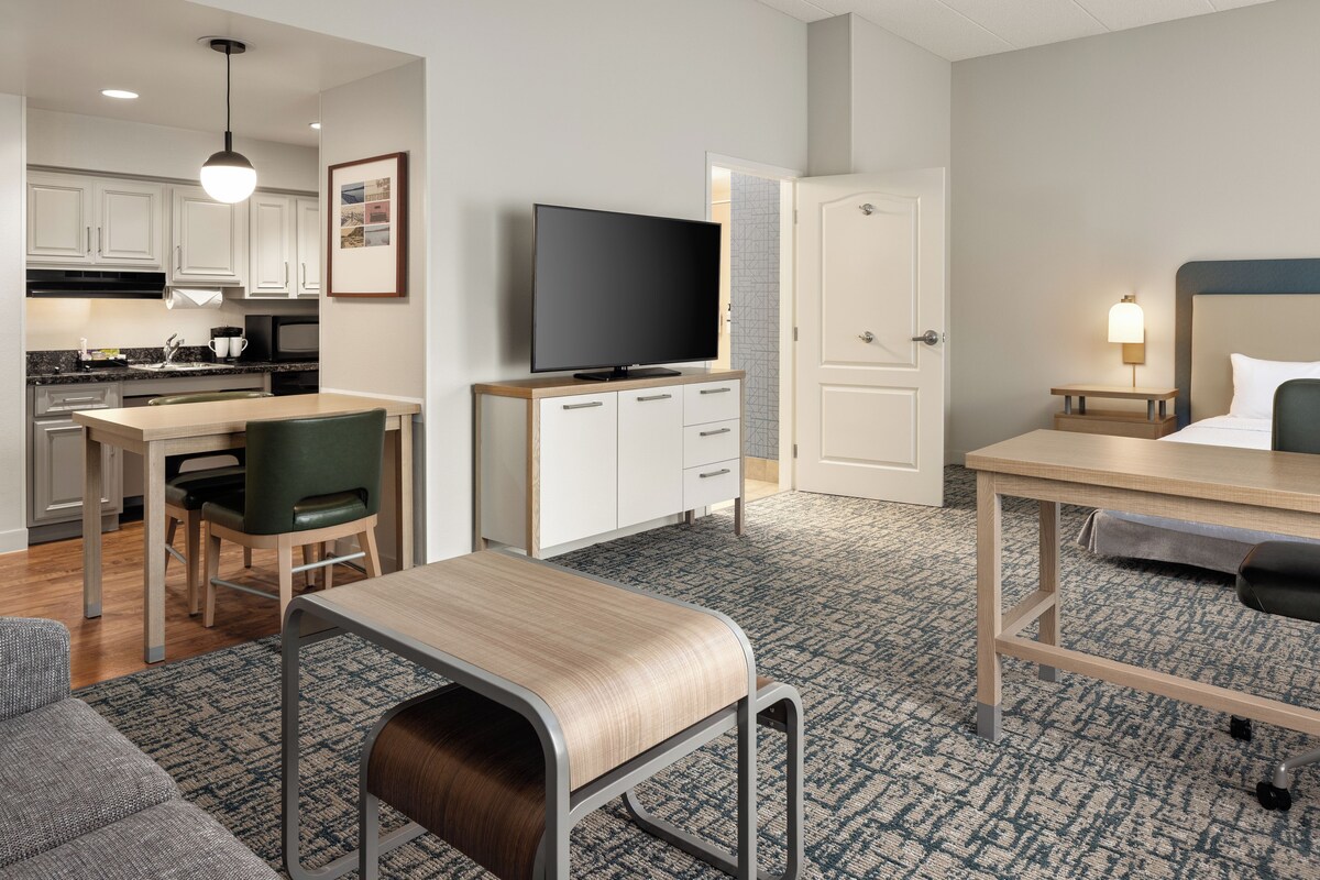 Suite, 1 King Bed, Accessible, Non Smoking (Mobility & Hearing, Roll-in Shower) | Premium bedding, down duvets, pillow-top beds, desk