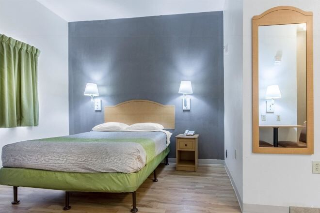 Desk, soundproofing, iron/ironing board, free cots/infant beds