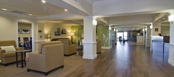 Holiday Inn Express Hotel & Suites Rogers by IHG