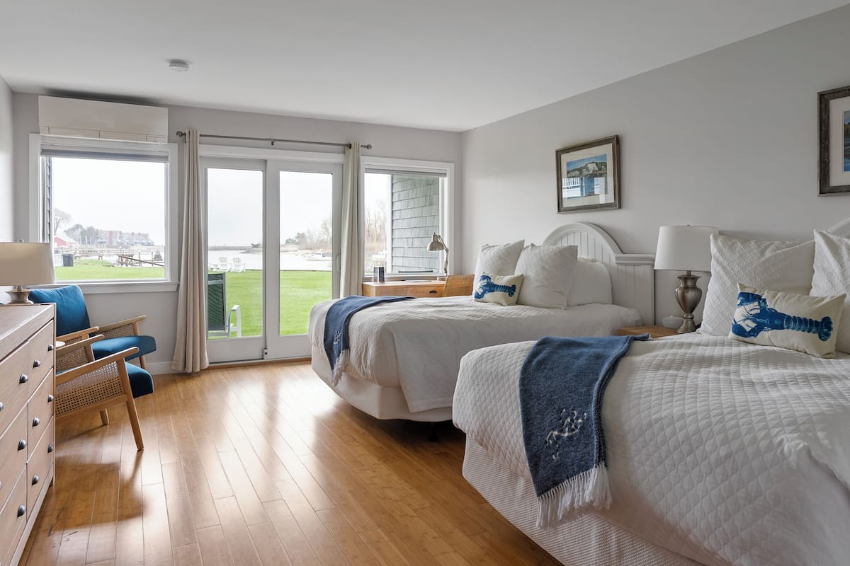 Portside Two Queens Water View | 1 bedroom, individually decorated, individually furnished