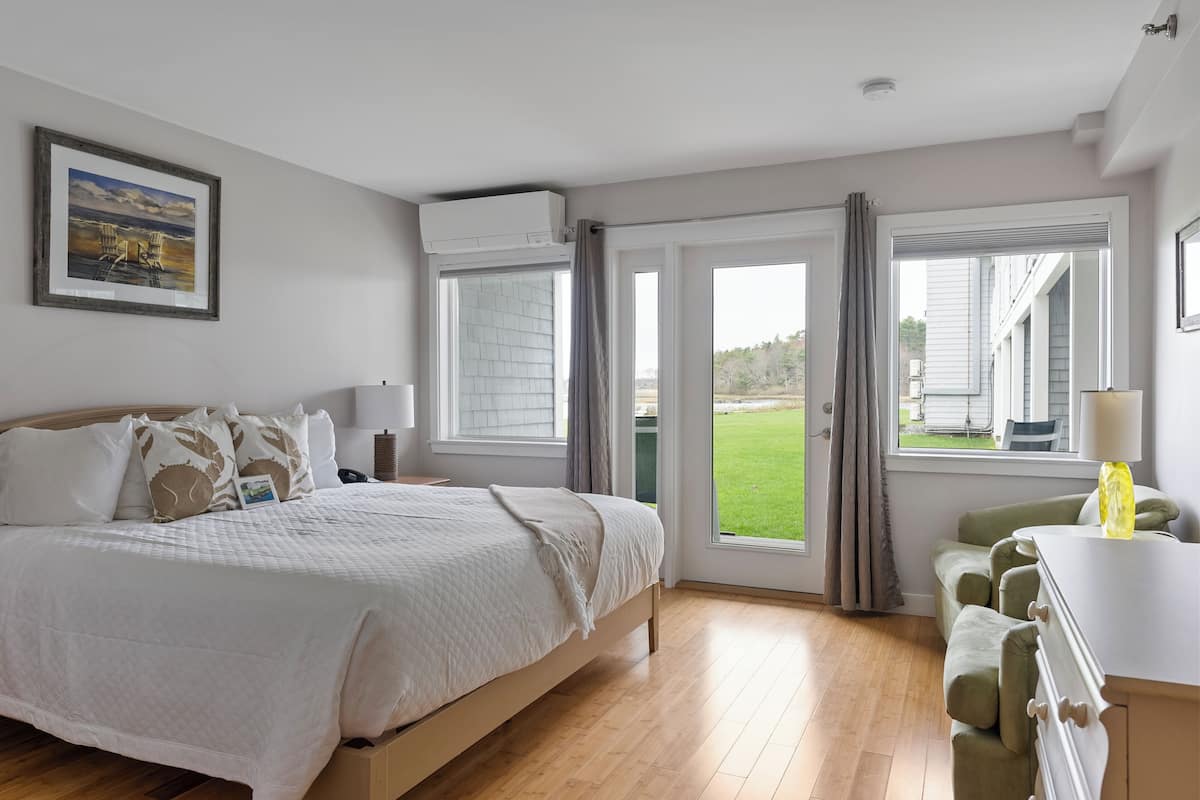 Portside King with Handicap Access | 1 bedroom, individually decorated, individually furnished