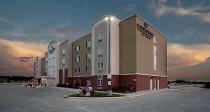 Candlewood Suites San Antonio NW Near Seaworld by IHG