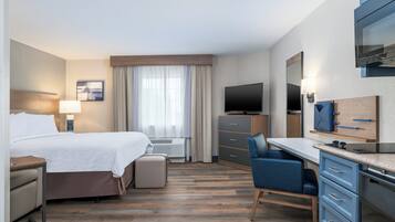 Desk, iron/ironing board, rollaway beds, free WiFi