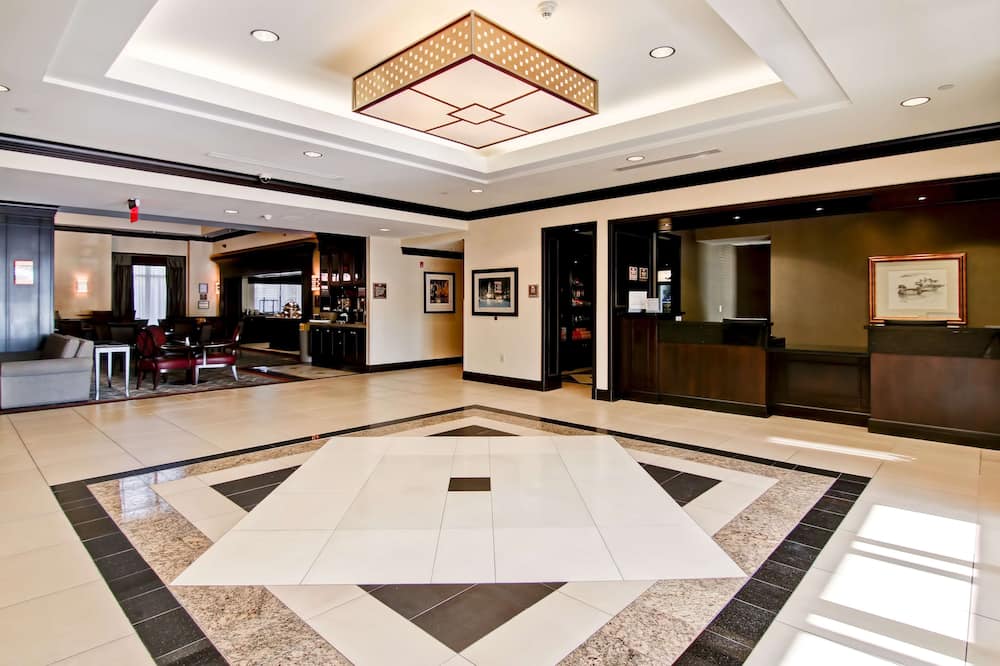 Homewood Suites by Hilton Toronto Airport Corporate Centre