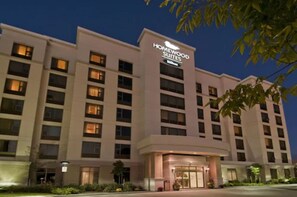 Exterior - Homewood Suites by Hilton Toronto Airport Corporate Centre (Toronto)