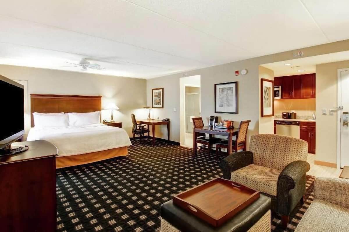 Premium bedding, down duvets, pillow-top beds, in-room safe