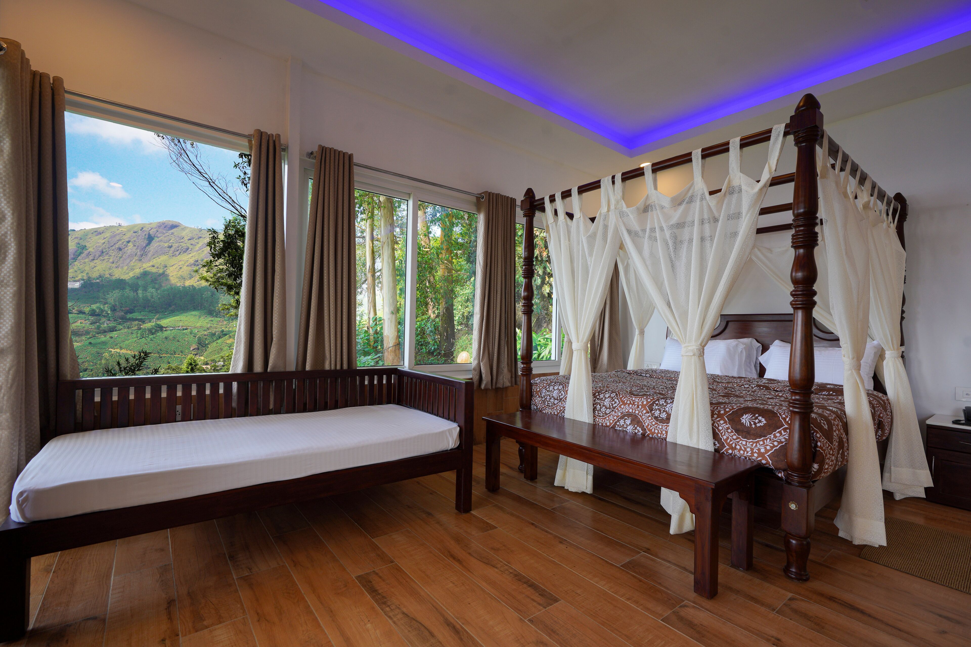 Premium bedding, individually decorated, individually furnished, desk