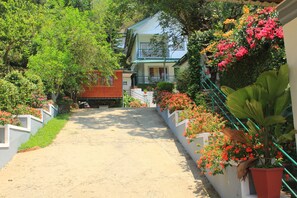 Property entrance - Bella Vista Resort (Devikolam)
